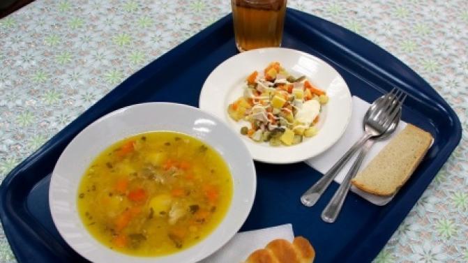 В Роспотребнадзоре ответят на вопросы о питании в школах