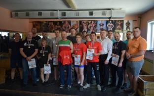 В Первоуральске завершился абсолютный чемпионат по классическому пауэрлифтингу