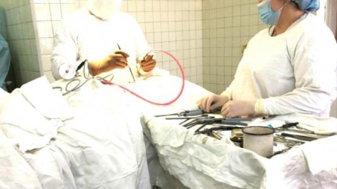 В Первоуральской больнице провели сложную операцию на шейном отделе позвоночника