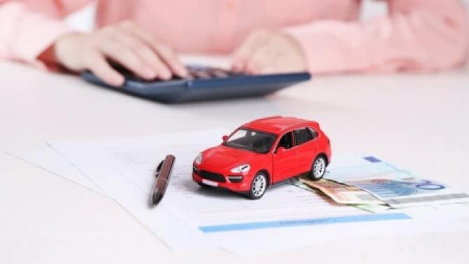 Жительнице Первоуральска помогли избавиться от навязанных платных услуг при автокредите