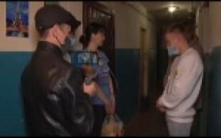 Многодетные матери получили продуктовые наборы от благотворительного фонда