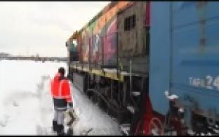 О работе на заводской железной дороге рассказывают сотрудники ПНТЗ