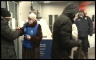 На ПНТЗ поздравили мужчин-коллег с праздником