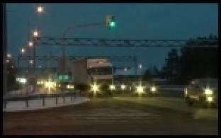 На въезде в Первоуральск заработал светофор