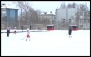 На стадионе "Уральский трубник" открывается массовый прокат на коньках