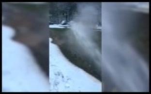 На улице Емлина залило кипятком детскую площадку