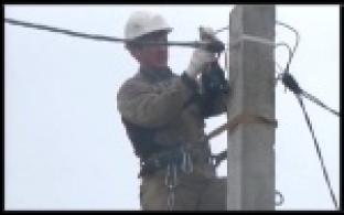 В Шайтанке меняют опоры освещения