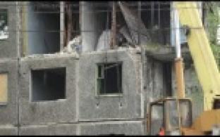 В Вересовке демонтируют разрушенный взрывом газа подъезд