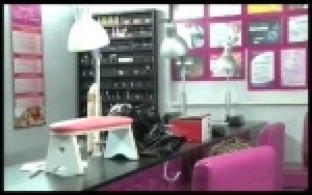 В Первоуральске ограбили салон красоты