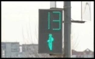 Светофор для пешеходов на улице Орджоникидзе работает в новом режиме