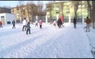 Первоуральцы сыграли в «хоккей в валенках»