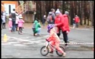 Сорвенования на беговелах провели в Первоуральске