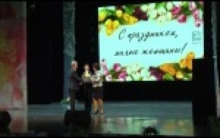 Лучшие работницы ПНТЗ получили грамоты