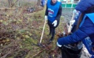Администрация и общественники Первоуральска продолжают делать город чище