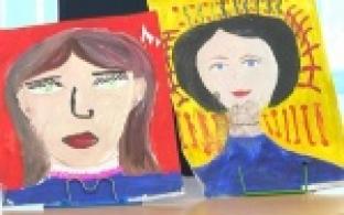 Дети нарисовали своих родителей