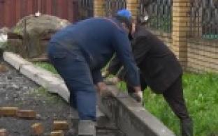 Дружные соседи сами построили дорогу