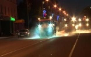 Город отмывают от пыли