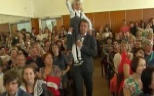 В школах прозвучал последний звонок