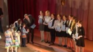 В Первоуральске наградили одаренных детей