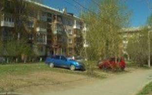 Парковаться во дворах становится все сложнее