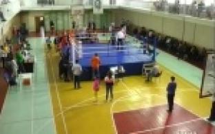 Боксеры почтут память наставника