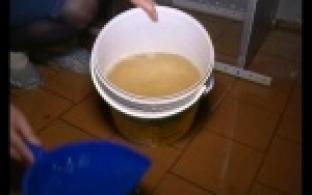 Потоп на продуктовом складе кафе