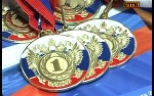 Знают свои права и конституцию