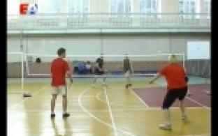 Сыграли в бадминтон в зачет спартакиады