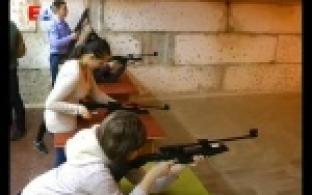 Школьники соревновались в стрельбе из винтовки