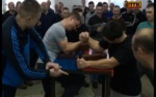 Осужденные сразились в турнире по армспорту