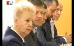 Депутатская вертикаль в действии