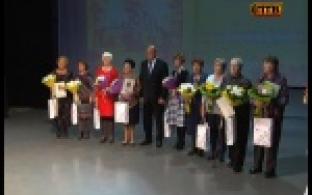Сразу два праздника - День пенсионера России и Международный день пожилого человека отметили сегодня в Первоуральске