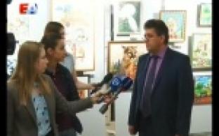 В рамках фестиваля "Быть первым" открылась уникальная выставка работ людей с ограниченными возможностями здоровья