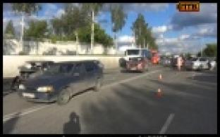 Уходил от погони и протаранил пять автомобилей