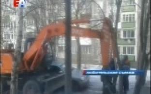 Встретились на узкой дороге