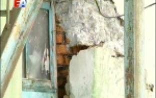 Одновременно с весенним потеплением на улице похолодало в квартирах жителей одного из домов на Динасе
