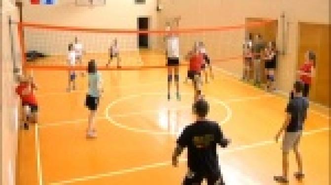 На лыжной базе "Бодрость" уже проводят первые зимние тренировки