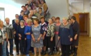 Ветеранов-новотрубников поздравили с 75-летием балонного цеха