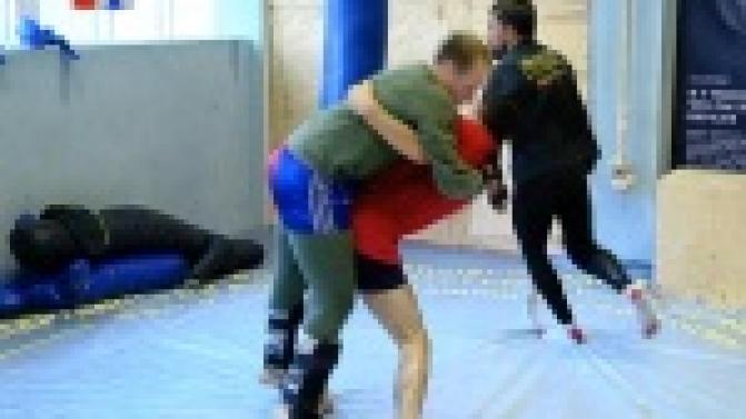 Пятеро спортсменов нашего города готовятся выступить на Международном турнире по смешанным единоборствам