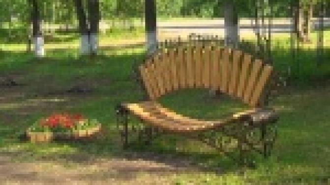 В Городском парке появилась специальная скамья для примирения