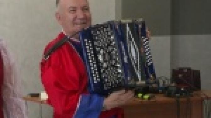 За преданность делу наградили первоуральца Николая Коршунова