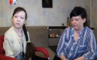 У первоуралочки Лизы Царёвой появился шанс расстаться с инвалидной коляской