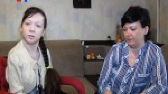 У первоуралочки Лизы Царёвой появился шанс расстаться с инвалидной коляской