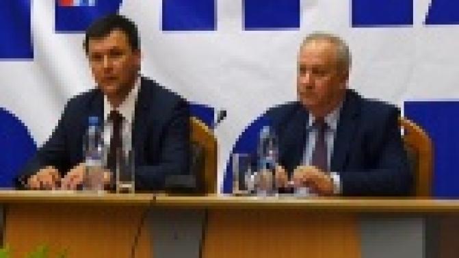 Представители "Единой России" рассказали первоуральцам, зачем идут во власть