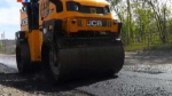 Аварийно-ямочный ремонт дорог в Первоуральске вступил в активную фазу