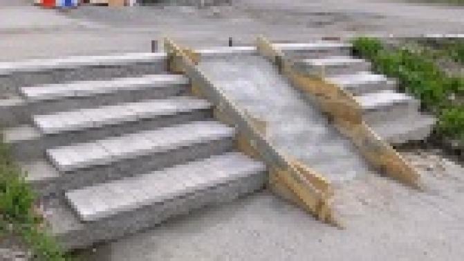 Травмоопасные лестницы в Первоуральске отремонтируют