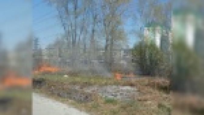 За три дня к огнеборцам поступило несколько десятков сообщений о возгораниях