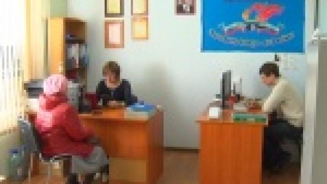 "Наследники победы -дети войны" приступили к вручению членских удостоверений