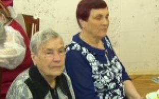 Выставочный зал музея ПНТЗ превратился в площадку встречи поколений