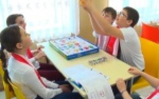 Эксперименты с электричеством, зубочистками и горохом провели ученики 21 лицея